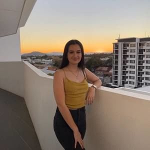 Meet your Posher, Keely